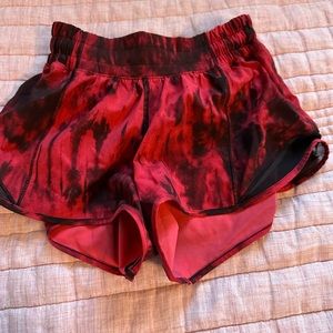 Lululemon Hotty Hot 2.5” Short